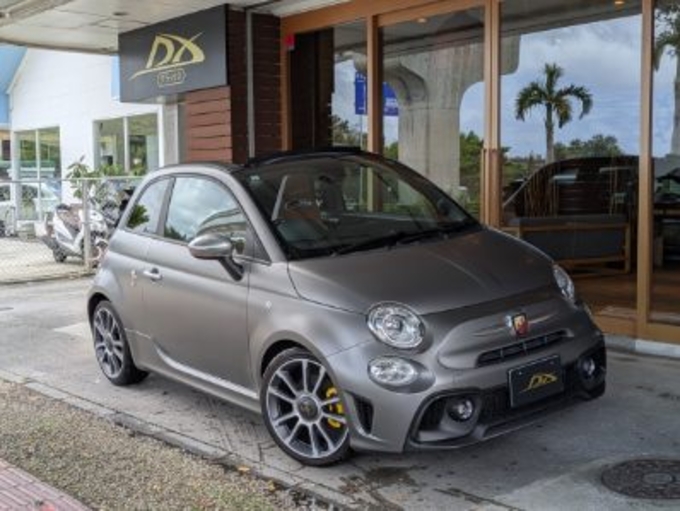 新入庫! アバルト 595C ソフトトップカブリオレ リムジン那覇空港個別無料送迎(最大7人まで)! ※諸事情等により、リムジン以外での送迎になる場合もあり