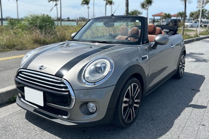 【MINIオープンカー】おしゃれで可愛い愛されボディ!Bluetooth対応・充電器・チャイルドシート無料貸出し!