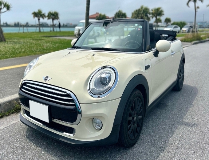 【MINIオープンカー】おしゃれで可愛い愛されボディ!Bluetooth対応・充電器・チャイルドシート無料貸出し!