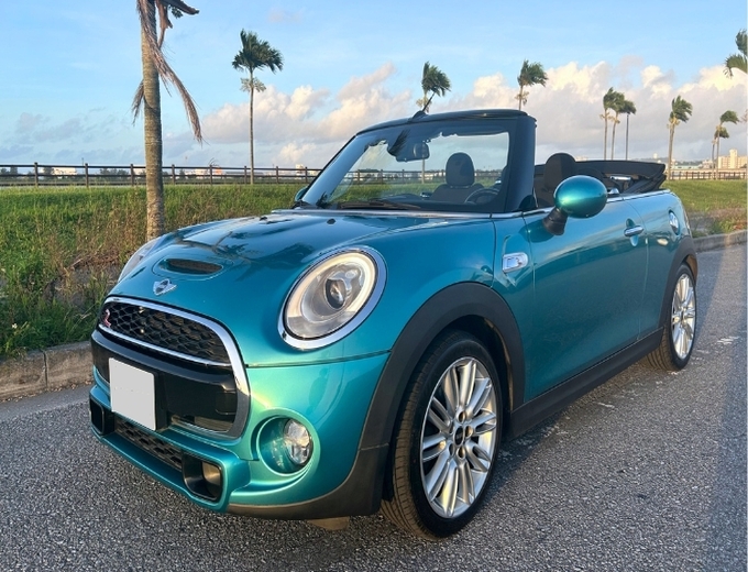 【MINIオープンカー】おしゃれで可愛い愛されボディ!Bluetooth対応・充電器・チャイルドシート無料貸出し!