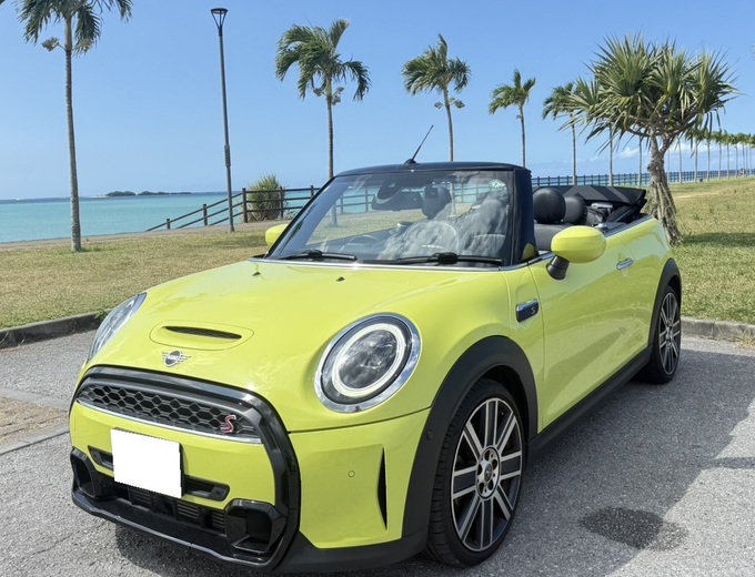 【MINIオープンカー<現行モデル>】おしゃれで可愛い愛されボディ!Bluetooth対応・充電器・チャイルドシート無料貸出し!